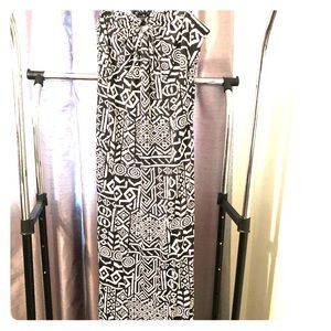 Avenue Black & White Fun Print